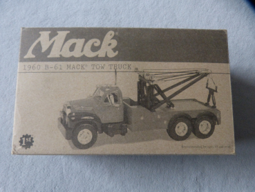 First Gear Modell 1:34 - Mack Tow Truck / Ernest Holmes in OVP - 1960 B 61