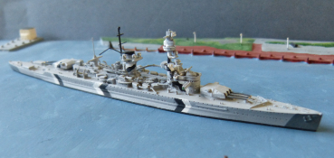 Ship Model Scale 1:1250 - German 2. World War Cruiser Lützow - camouflaged !
