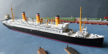 CM Modell : Kreuzfahrtschiff / Dampfer Resolute der HAPAG - Maßstab 1:1250 !