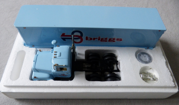 Preview: First Gear Modell 1:34 - R Model LKW Mack / Briggs in OVP