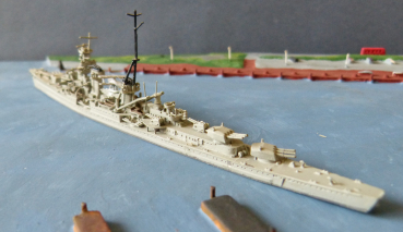 Neptun Modell 1044 - leichter Kreuzer Karlsruhe 1:1250  - deutsche Kriegsmarine