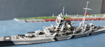 Neptun Modell 1030 - schwerer Kreuzer Prinz Eugen - 1:1250 - Tarnbemalung !