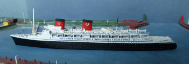 Preview: CM KR 4 Ship Model Cruise Liner Passengership Hanseatic Hamburg Atlantic Line - 1 : 1250