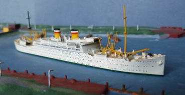 Ship Model : Passenger Ship MS Milwaukee - 1 : 1250 / Hapag