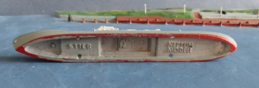 Neptun Modell 1023 : Hilfskreuzer Stier - deutsche Krigesmarine , Maßstab 1:1250 !