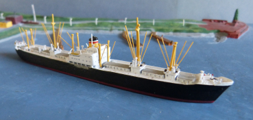 CM KR Ship Model 122 - Scale 1:1250 - german Freightship Leverkusen - Hapag Lloyd