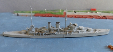 Neptun Ship Model : Royal Navy 2. World War Cruiser HMS Exeter