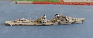 Neptun Ship Model 1065 - German 2. World War Destroyer Z 1 - 4 , 1:1250 - camouflaged