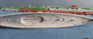 Navis Ship Model 24N German First World War Battlecruiser Derfflinger 1:1250