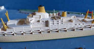 Preview: Helvetia Resin Modell HEL 11 Passagierschiff Oriana P & O Line 1 : 1250