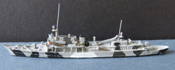 Neptun Modell Kommandoschiff Hela in Tarnbemalung 1:1250 !