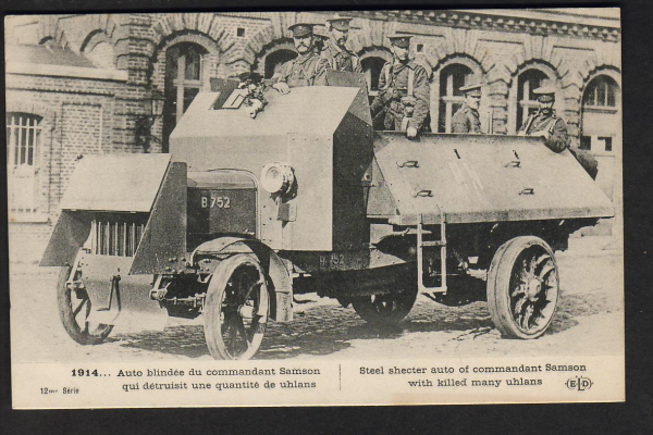 Alte Postkarte mit französischen Lastwagen / Kommandowagen von Kommandant Samson .