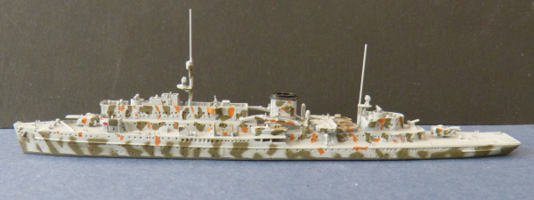 Neptun Modell U Boot Tender Wilhelm Bauer 1 : 1250 Kriegsmarine - Tarnbemalung !
