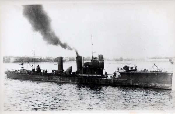 Postcard of Torpedoboat V 106 - German imperial Navy , 1. World War