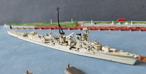 Neptun Modell 1044 - leichter Kreuzer Karlsruhe 1:1250  - deutsche Kriegsmarine