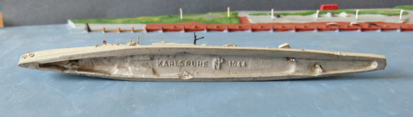 Neptun Modell 1044 - leichter Kreuzer Karlsruhe 1:1250  - deutsche Kriegsmarine