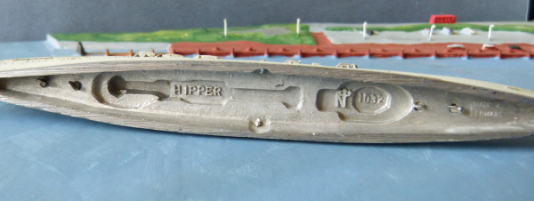 Neptun Modell 1032 - schwerer Kreuzer Admiral Hipper 1:1250 !