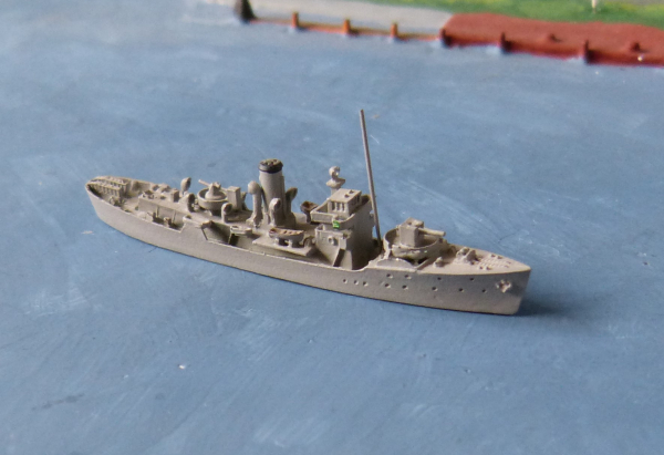 Ship Model ( 1:1250 ) - Royal Navy 2. World War Corvette Begonia