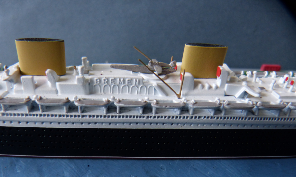 Mercator Ship Model 512 - German Passenger Liner Bremen - 1 : 1250 !
