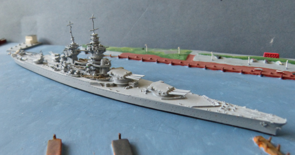 Neptun Ship Model 1401 Scale 1:1250 - French Navy 2. World War Battleship Richilieu