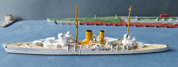 Neptun Modell N 1130 Kreuzer Exeter - Maßstab 1 : 1250 Royal Navy Tropenbemalung