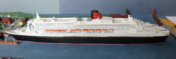 CM KR Modell 323 Kreuzfahrtschiff Queen Mary 2 Maßstab 1:1250 Cunard