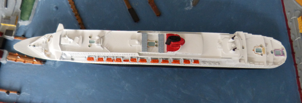 CM KR Modell 323 Kreuzfahrtschiff Queen Mary 2 Maßstab 1:1250 Cunard