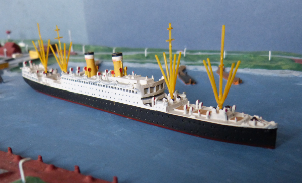 Mercator Ship Model 546 - german Passenger Steamer Cleveland - 1 : 1250 Hamburg America Line