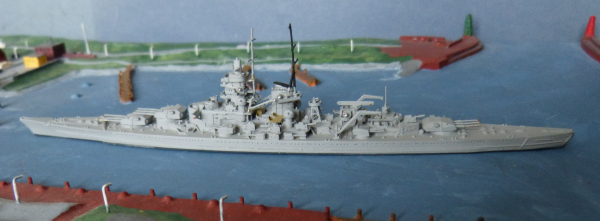 Neptun Modell 1004 Schlachtschiff Gneisenau 1 : 1250 deutsche Kriegsmarine