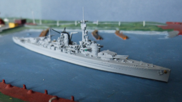 Neptun Modell Panzerschiff Deutschland , Maßstab 1 : 1250  - deutsche Kriegsmarine
