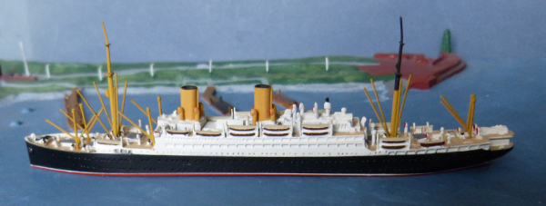 Mercator Ship Model 552 german Passengership Steamer Berlin 1 : 1250 NDL Bremen
