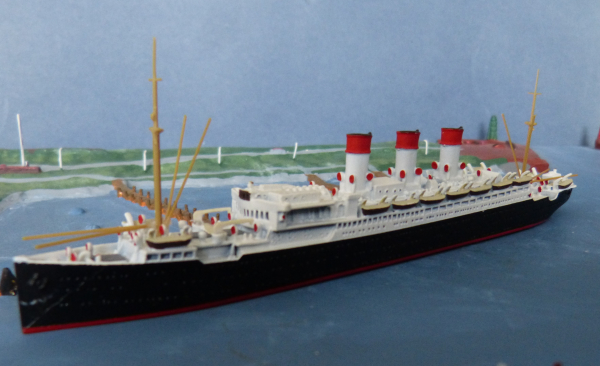 Mercator Metall Modell : Dampfer Cap Trafalgar , Maßstab : 1: 1250 - Hamburg Süd