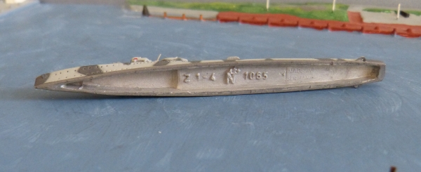 Neptun Ship Model 1065 - German 2. World War Destroyer Z 1 - 4 , 1:1250 - camouflaged