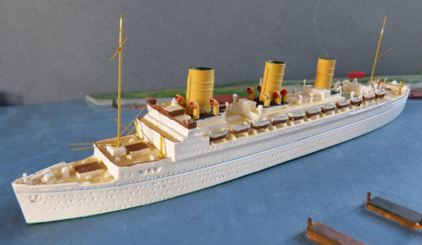 Mercator Ship Model 548 - Liner / Steamer Empress of Britain , Canadian Pacific Steamship Co. - 1 : 1250  !