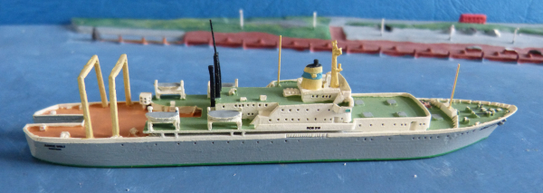 Albatros Modell ALF 1 DDR Fischtrawler Junge Welt 1:1250