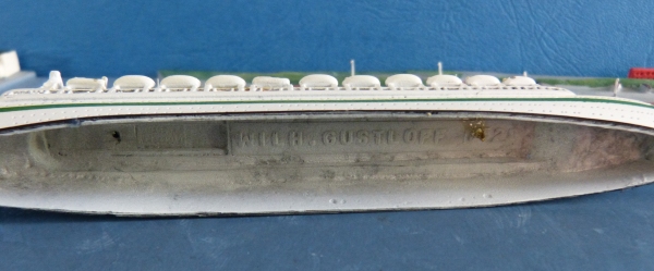Mercator Modell 528 a Passagierschiff Lazarettschiff MS Wilhelm Gustloff 1:1250