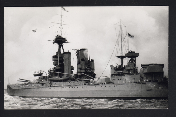 Fotokarte vom Schlachtschiff Iron Duke !