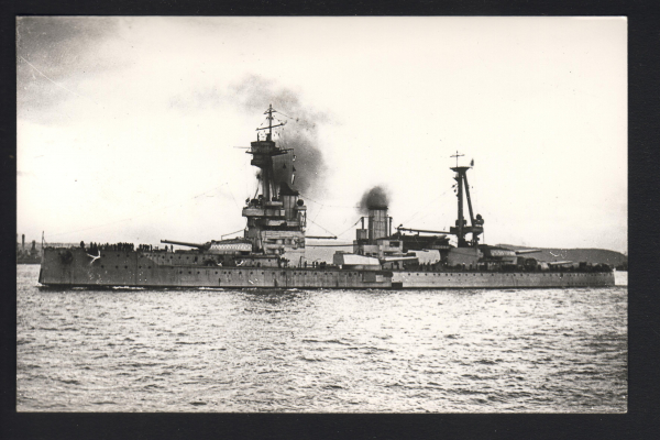 Fotokarte vom Schlachtschiff Neptune !